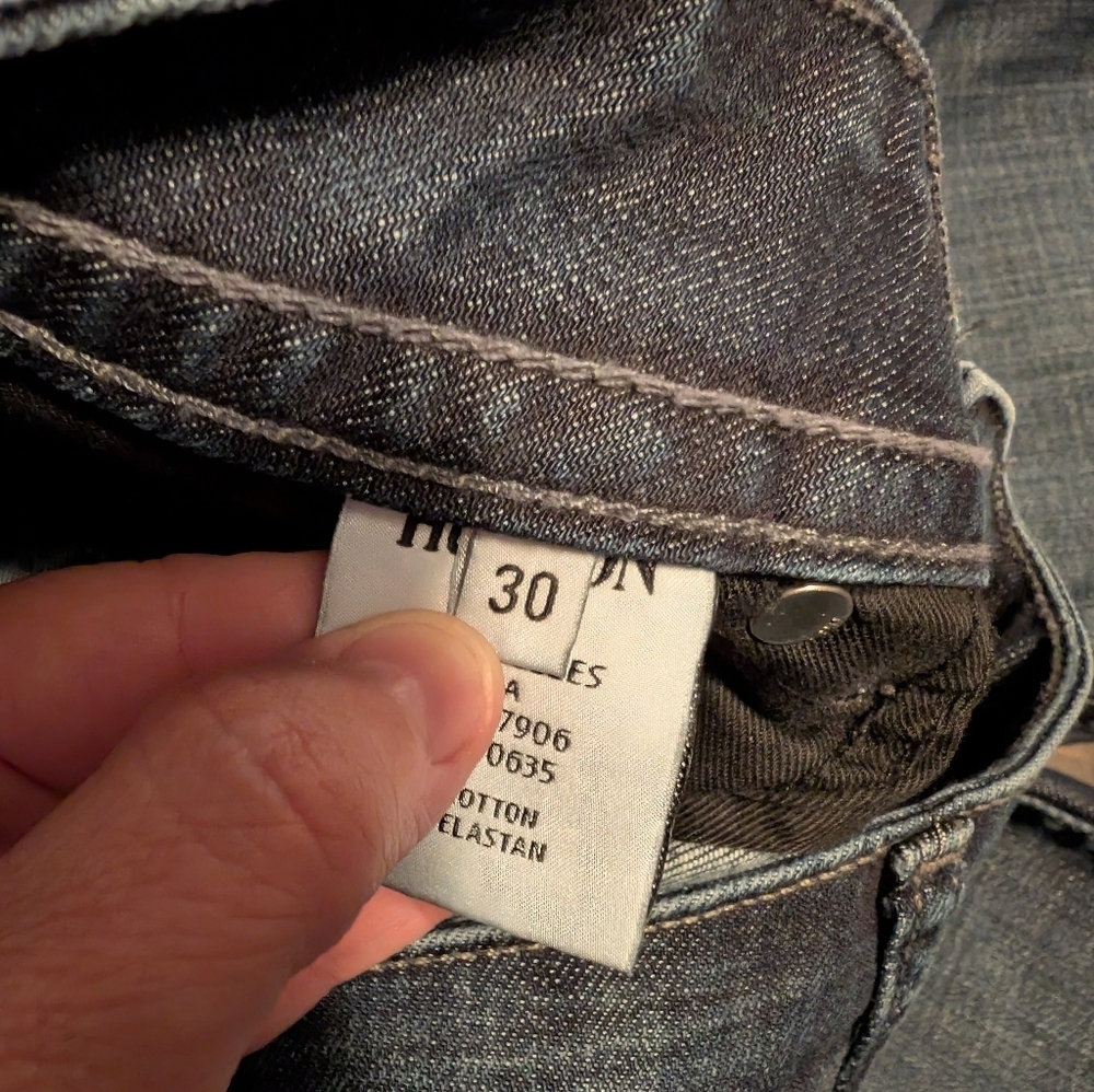 Hudson Signature Petite Boot Cut Jeans, Dark Wash, Women's 30. - Picture 6 of 8